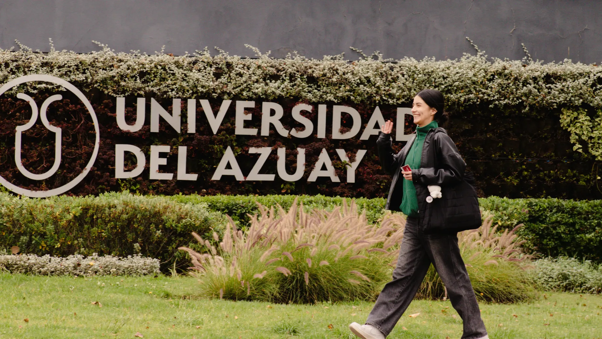 ¡Los resultados son evidentes! La Universidad del Azuay ocupa el puesto #1 en la provincia del Azuay y se encuentra dentro de las 3 mejores del país de acuerdo con la evaluación institucional realizada a nivel mundial por el portal de análisis científico,